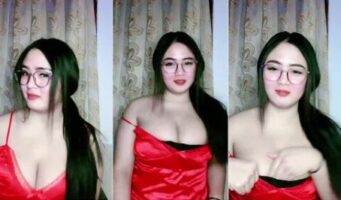 gadis lugu dari desa menahan rasa nikmat pas pertama dimasukin otong tetangga